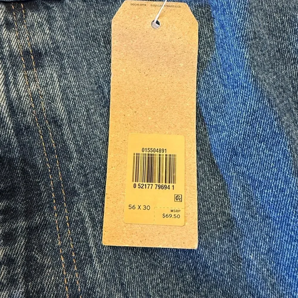 Levi's 550 Relaxed Fit Jeans in a size 56 x 30 NWT